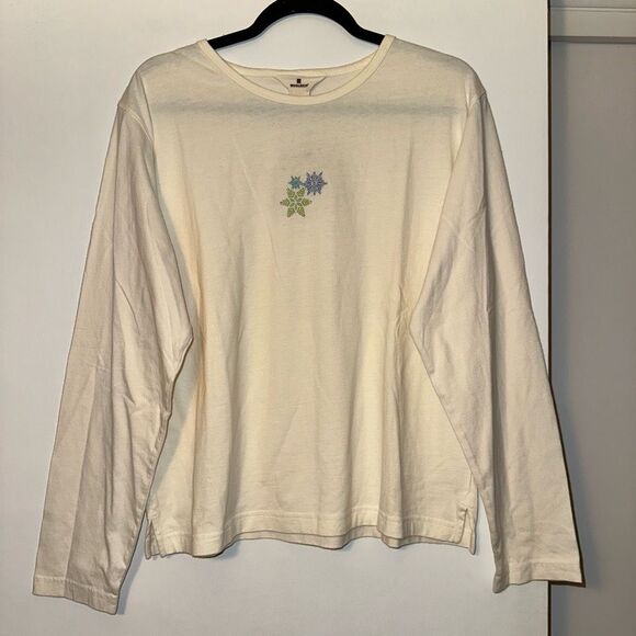 Woolrich Vintage Large Honey Lane Cream Snowflake Long Sleeve Womens Tee NWT - Picture 1 of 10